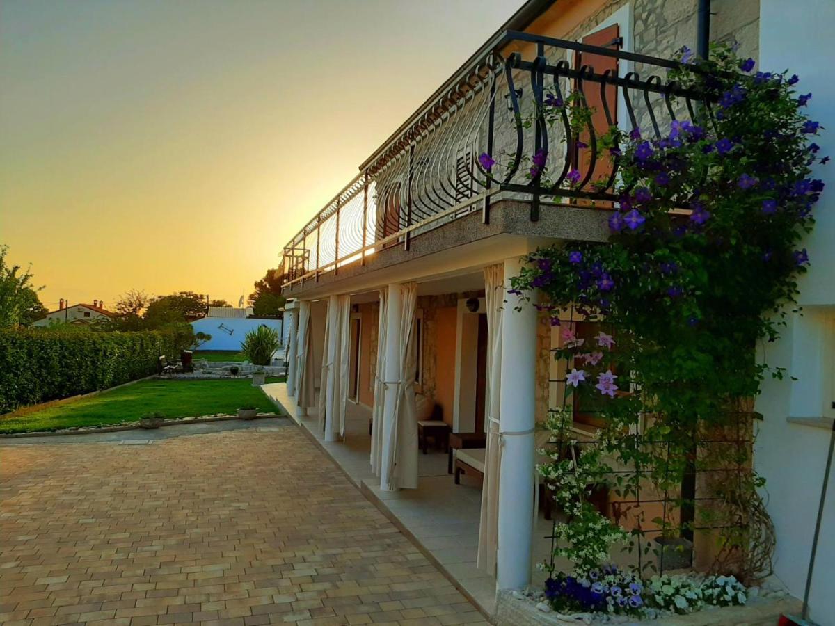 Villa Alma Kastelir Exterior photo
