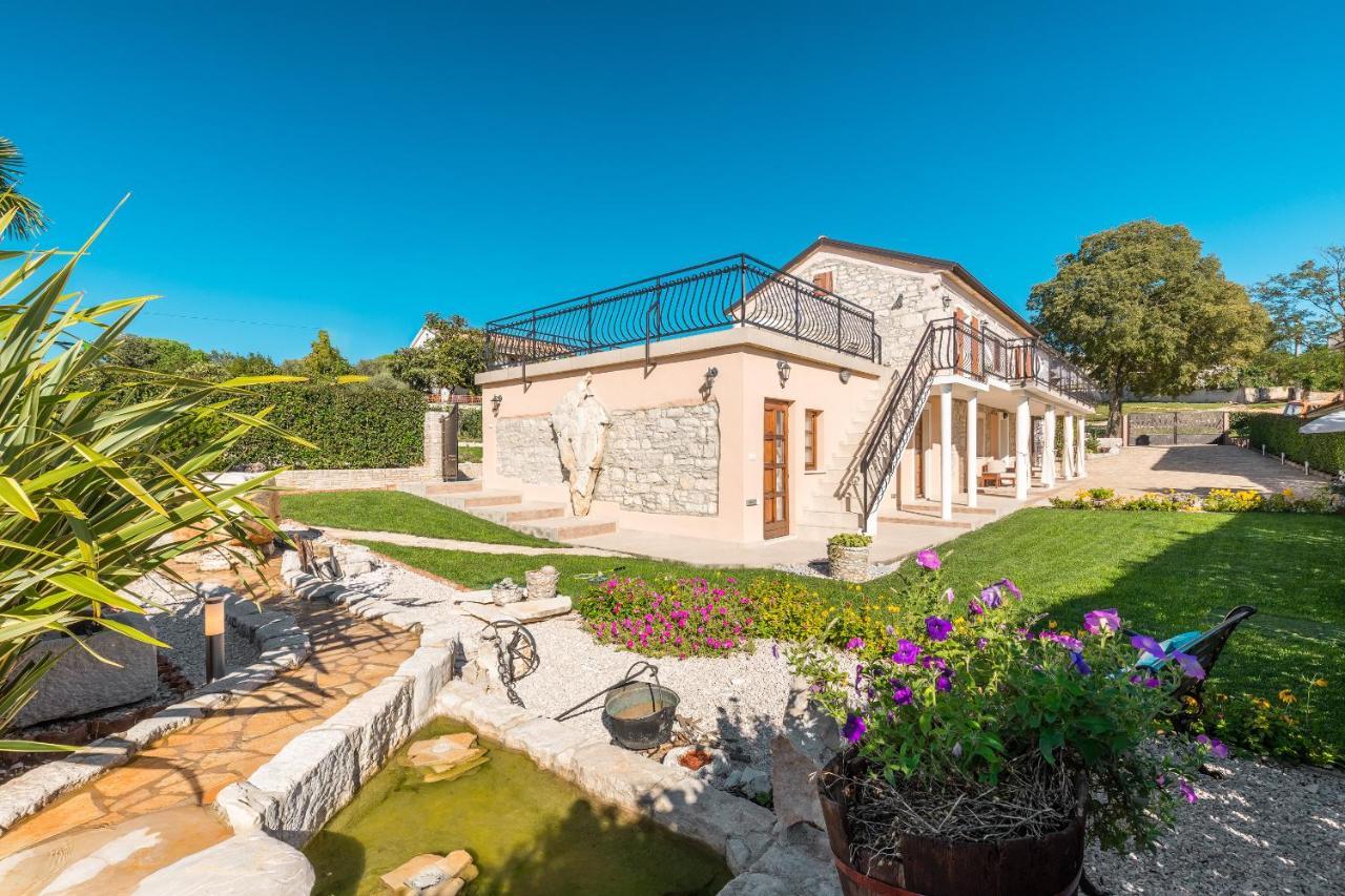 Villa Alma Kastelir Exterior photo