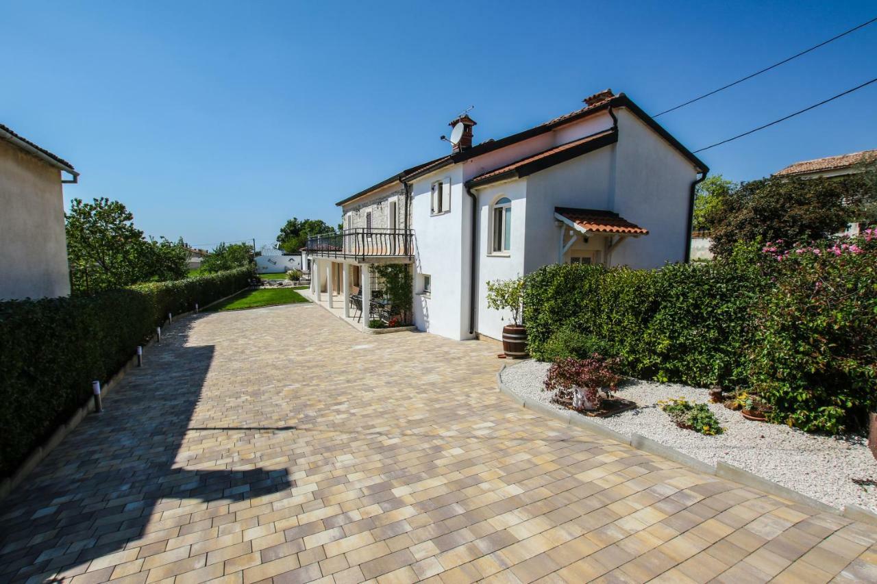 Villa Alma Kastelir Exterior photo